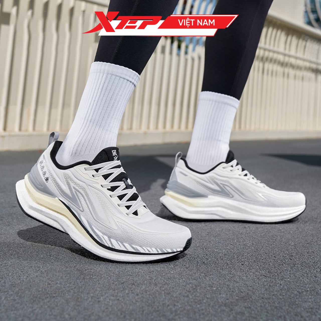  Giày Chạy Bộ Nam Xtep 975419110059 