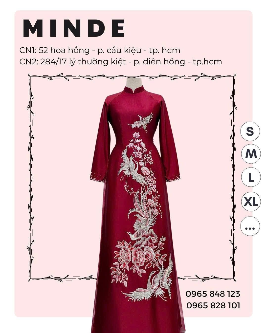 Áo Dài Bà Sui Đỏ Đô Chim Công Và Hoa Dọc Thân Áo MADAME ĐÀO THỊ