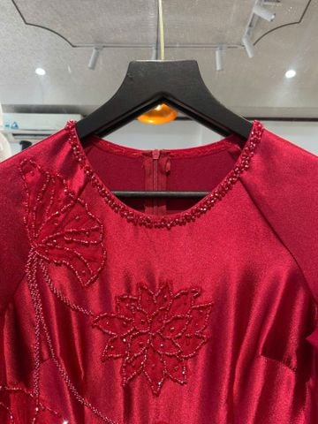 Áo Dài Nữ Cổ Thuyền Đính Kết Hoa Sen MADAME ĐÀO THỊ