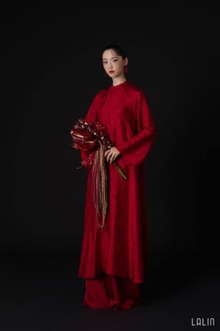 Áo Dài Truyền Thống Tơ Tằm Ngự Loan LALIN