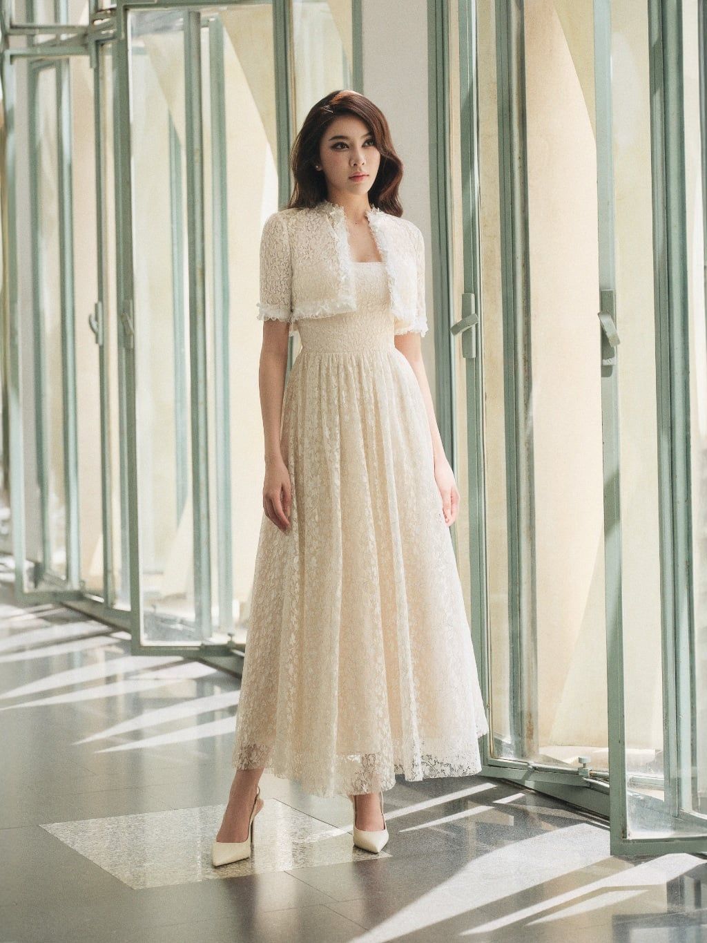 Set Đầm Ren Dài Cổ Vuông FEVER LOVELYN