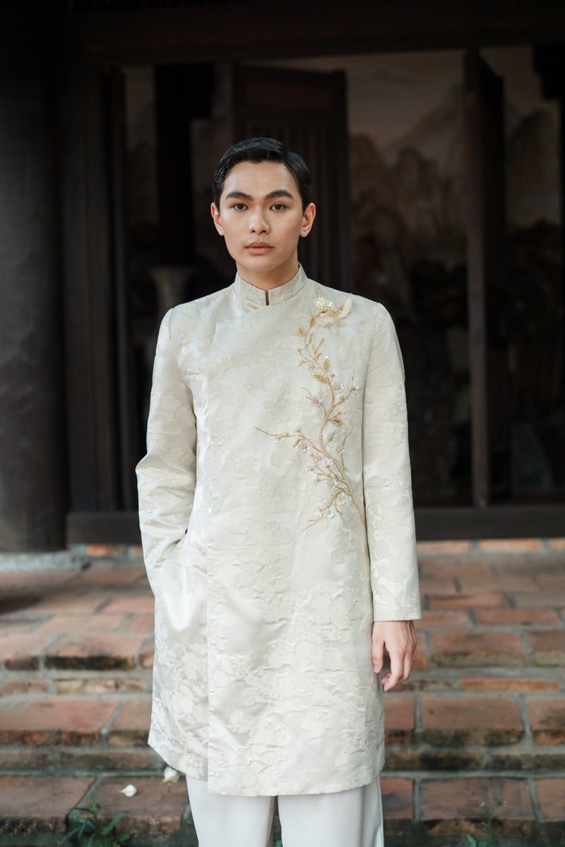 Áo Dài Nam Minh Yến Xéo Xọ