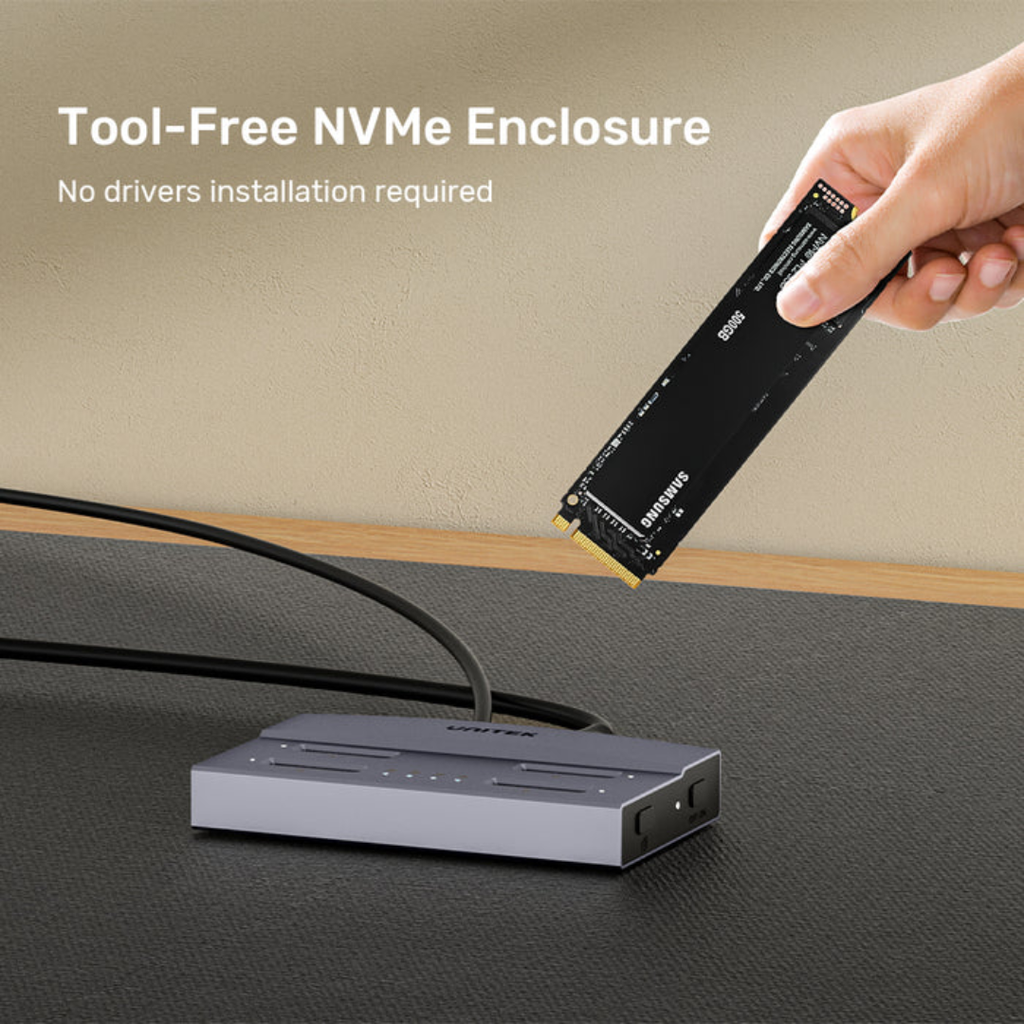 Đế cắm SSD M.2 4 khe USB4 hỗ trợ sao chép ngoại tuyến UNITEK S1243BGY01-US