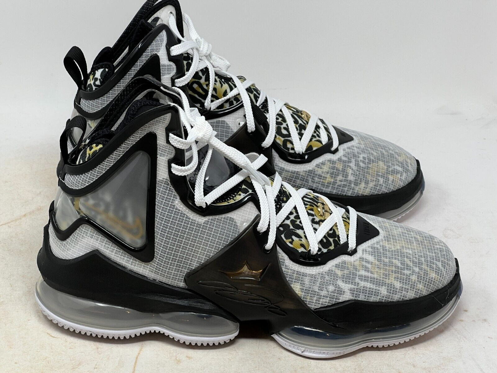  Giày Nike LeBron XIX ‘Royalty’ 