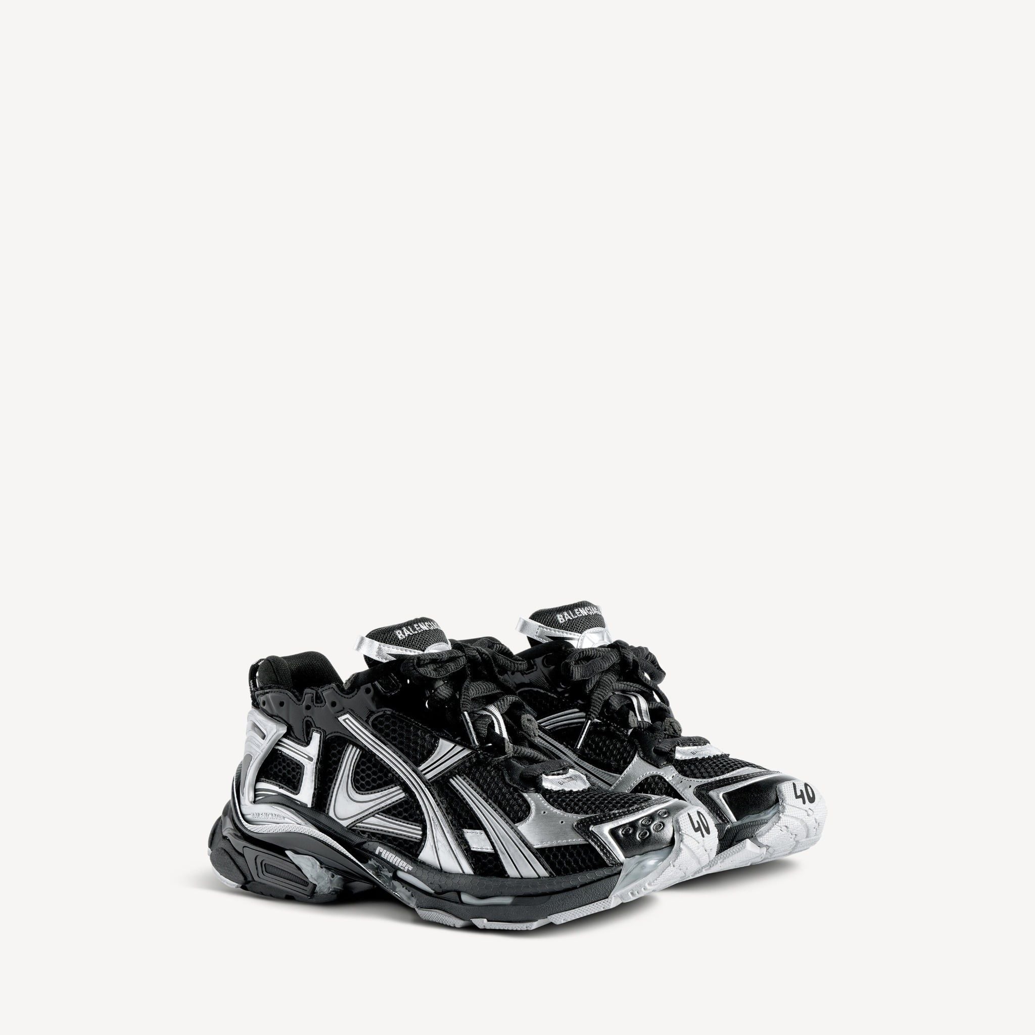  Giày Nữ Balenciaga Runner Sneaker 'Black' 