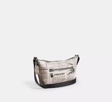  Túi Nữ Coach Small Finn Crossbody Bag 'Chalk' 