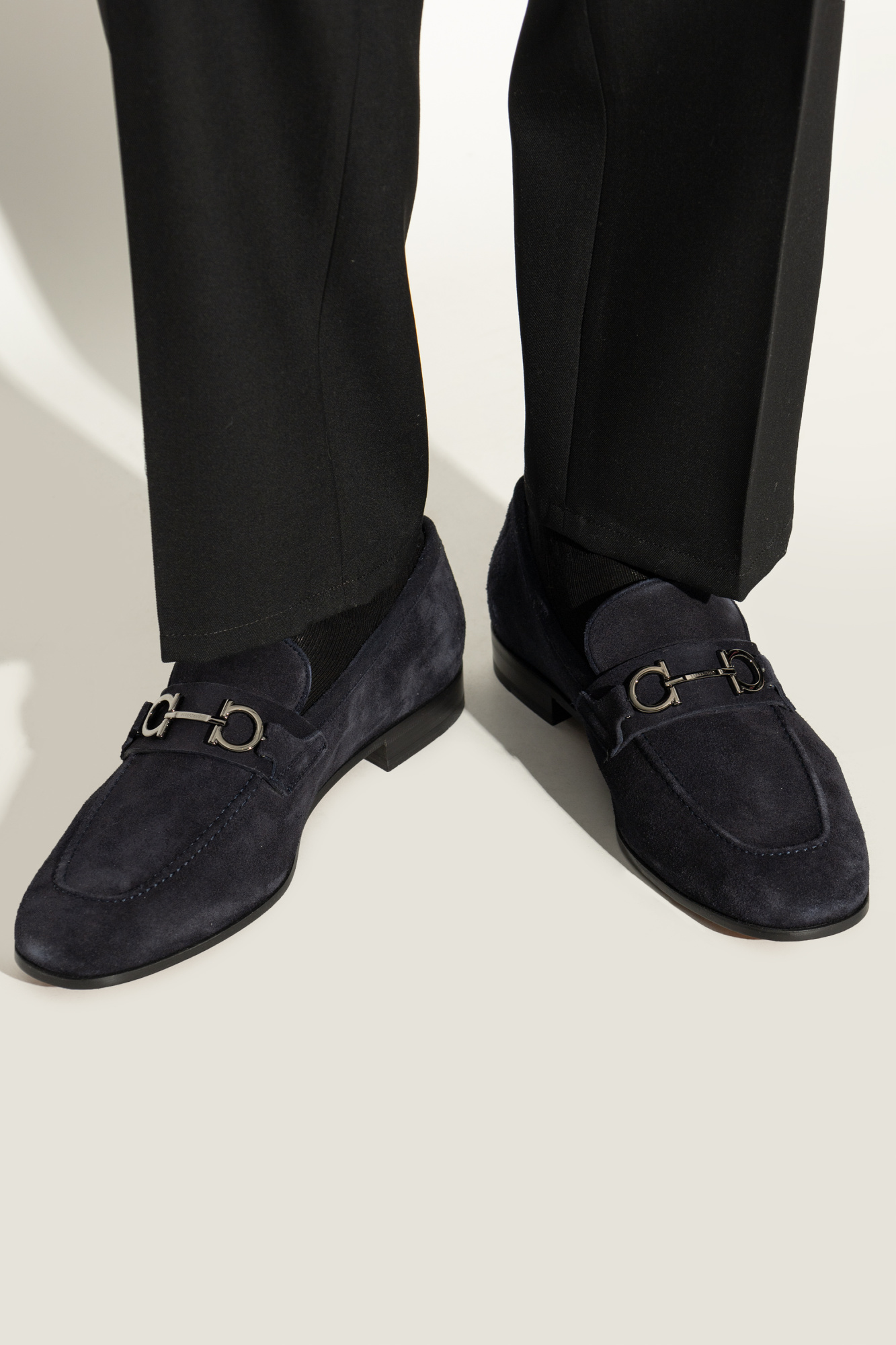  Giày Nam Salvatore Ferragamo Gancini Buckle Loafer 'Black' 