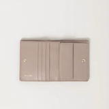  Ví Nữ Miu Miu Bean Paste Small Leather 'Beige' 