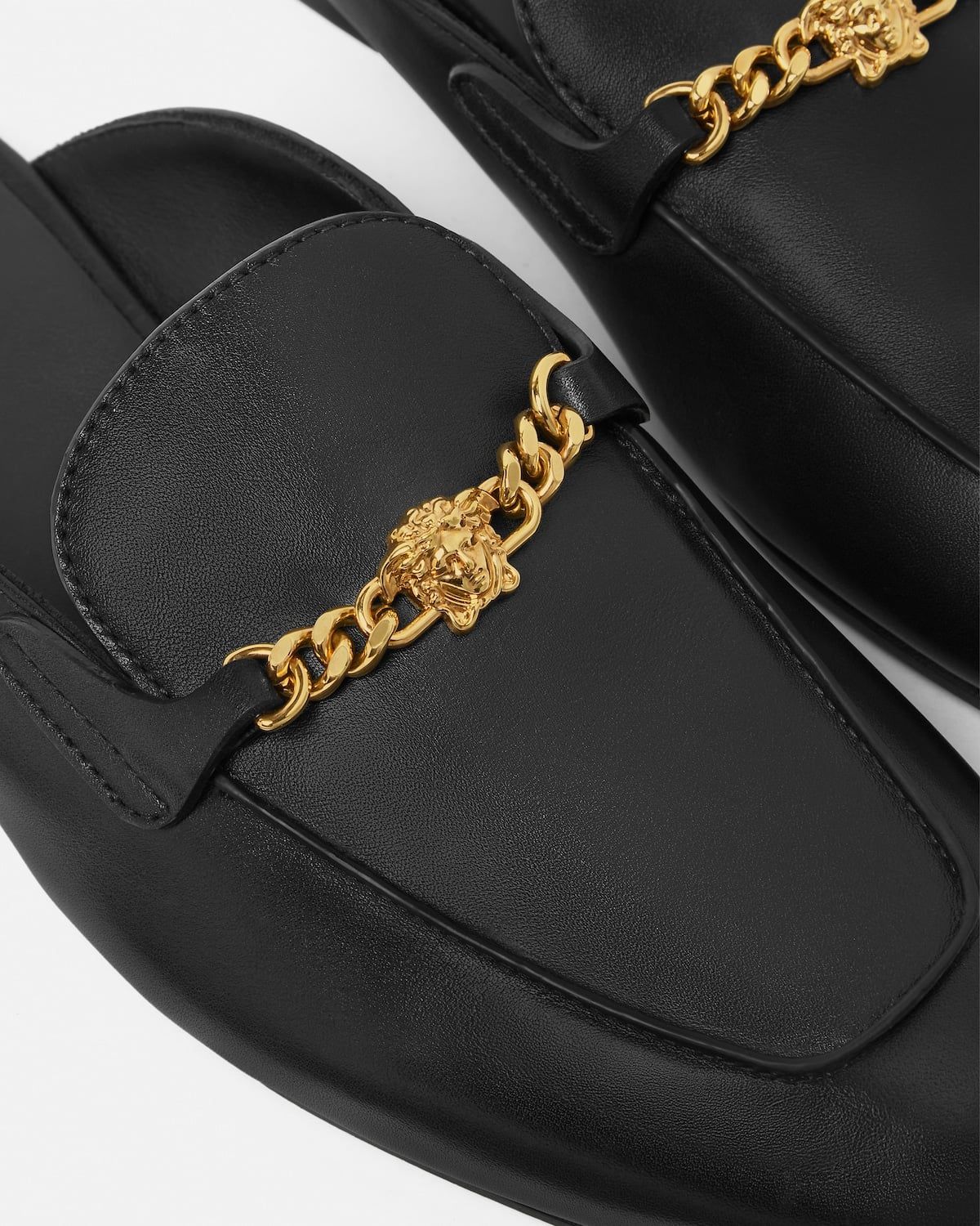  Giày Nữ Versace Medusa Loafers 'Black' 