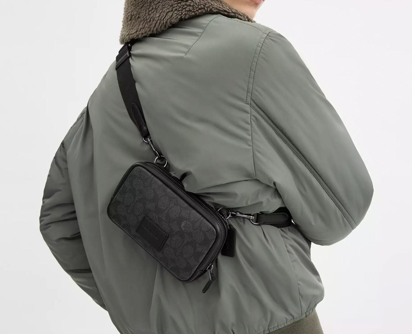  Túi Coach Carrier Calfskin Crossbody Bag 'Black' 