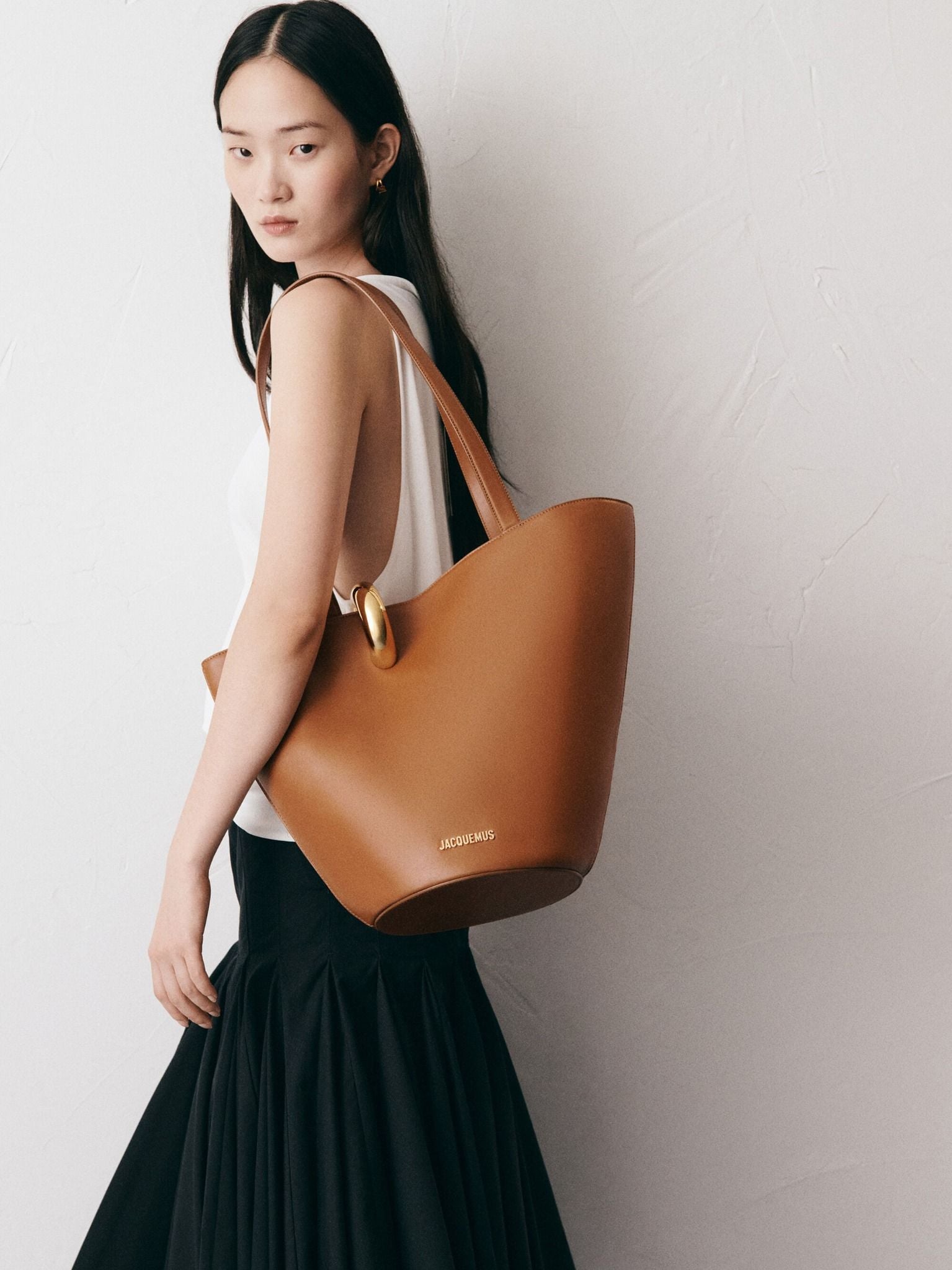  Túi Nữ Jacquemus The Medium Bambola 'Brown' 