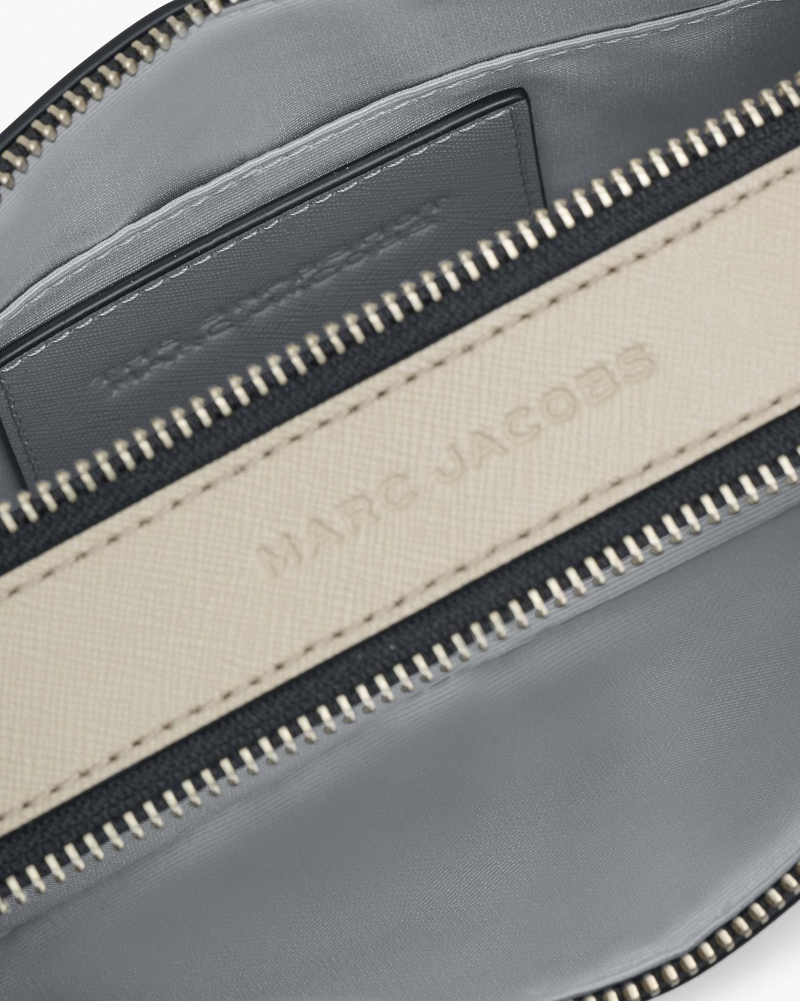  Túi Nữ Marc Jacobs The Snapshot 'Wolf Grey' 