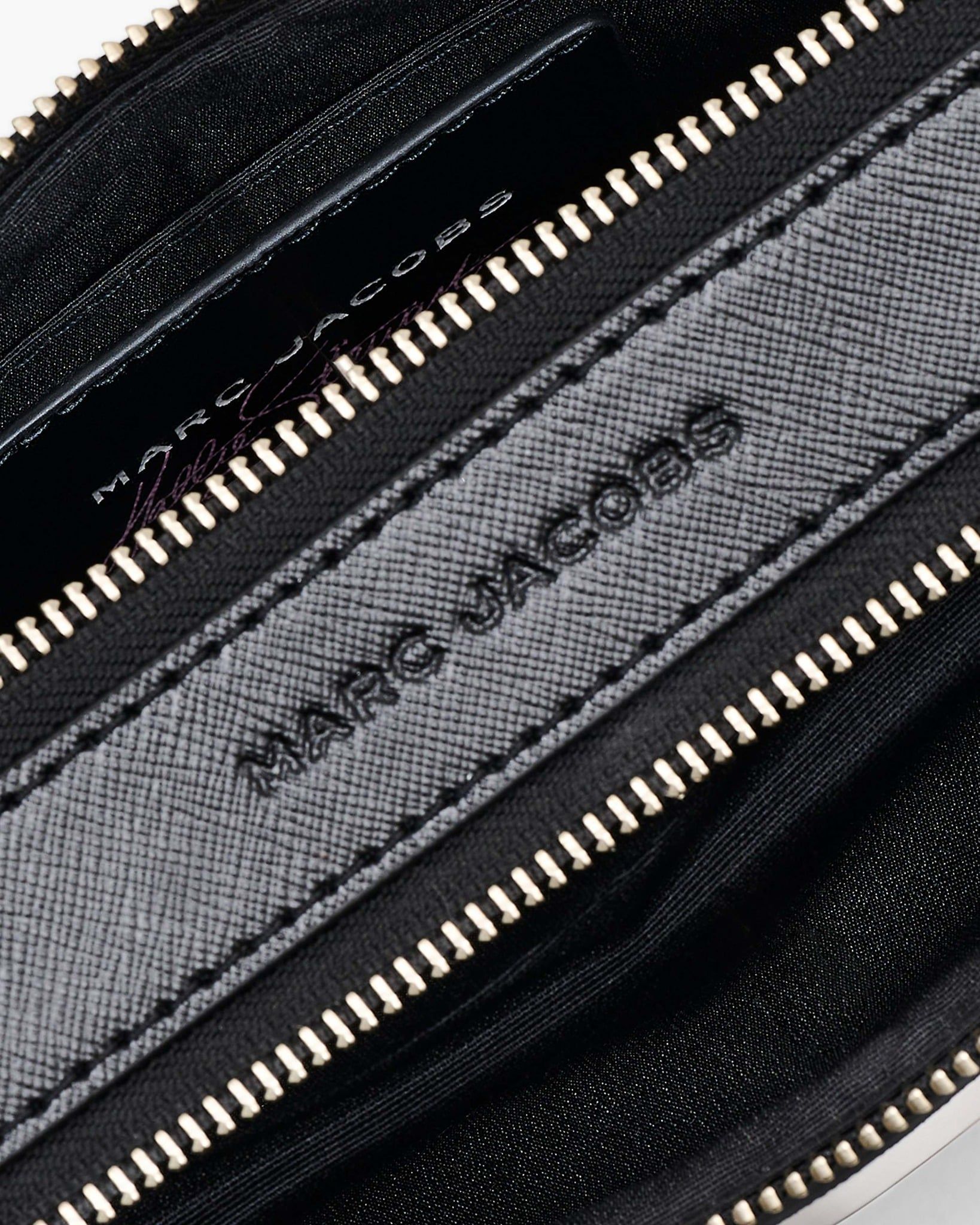  Túi Nữ Marc Jacobs x Hattie Stewart Snapshot 'Black' 