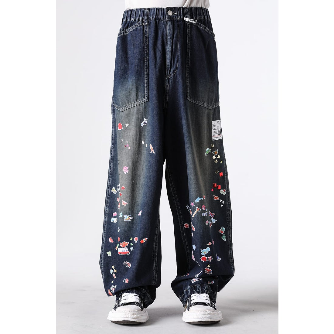  Quần Maison Mihara Yasuhiro Kid Sticker Printed Baker 'Indigo' 
