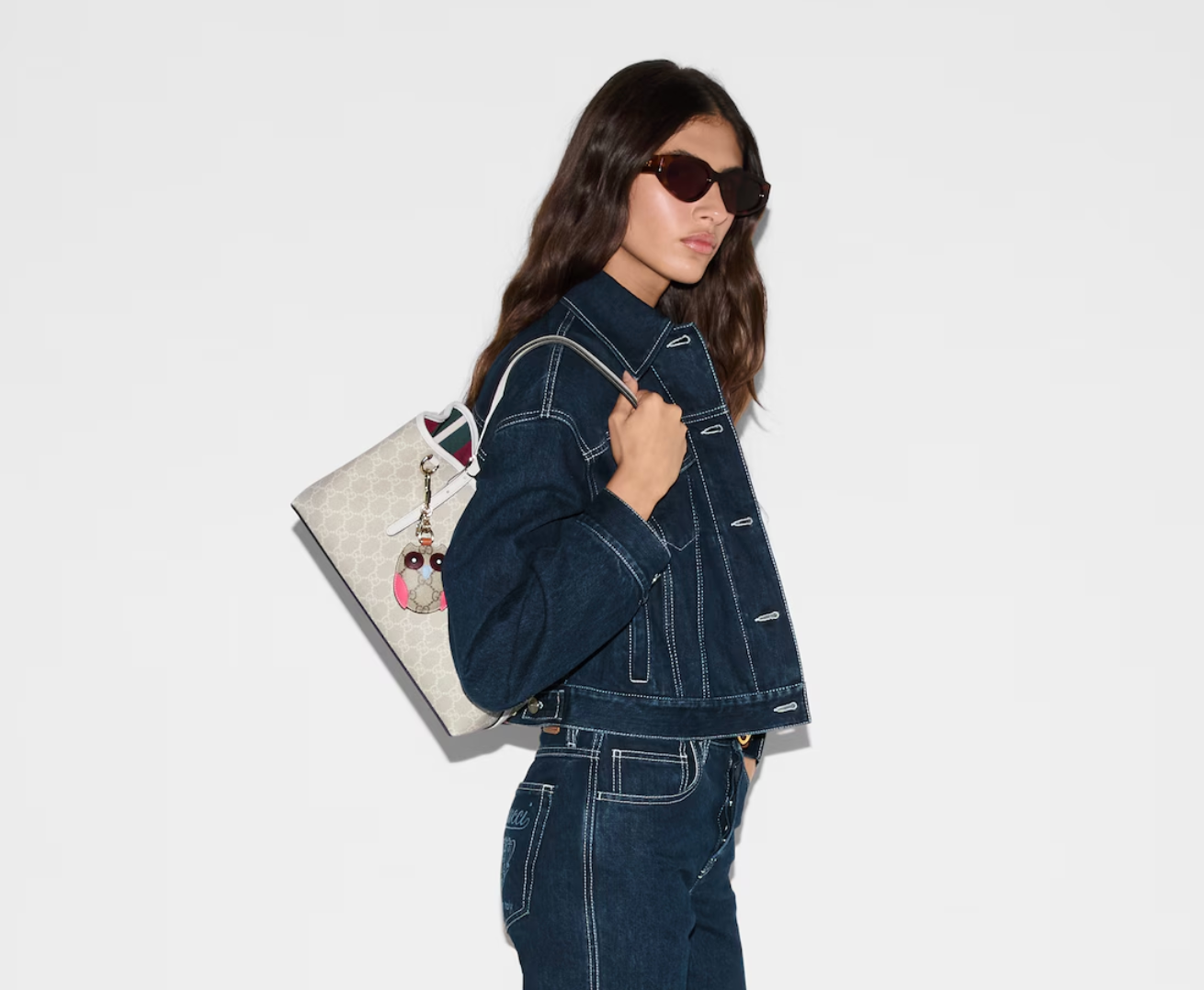  Túi Nữ Gucci Emblem Medium Tote Bag 'Beige' 