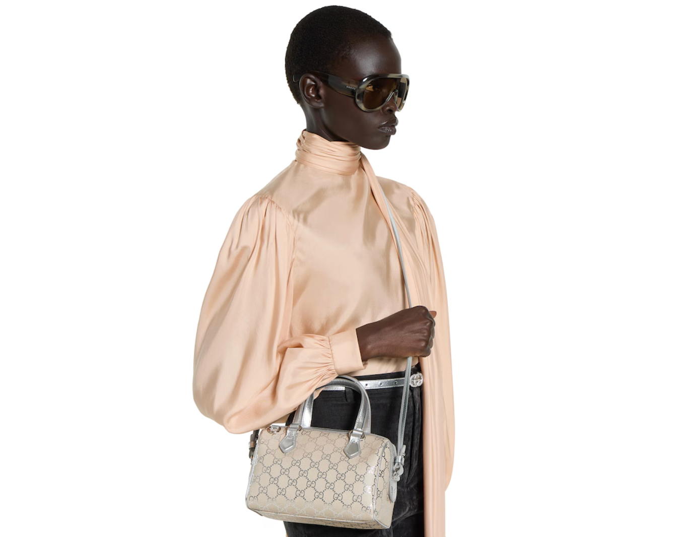  Túi Nữ Gucci GG Emblem Small Boston Bag 'Silver' 