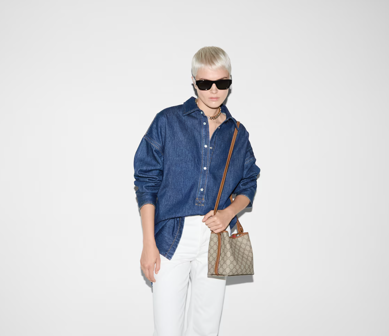  Túi Nữ ‎Gucci GG Emblem Small Bucket Bag 'Beige' 