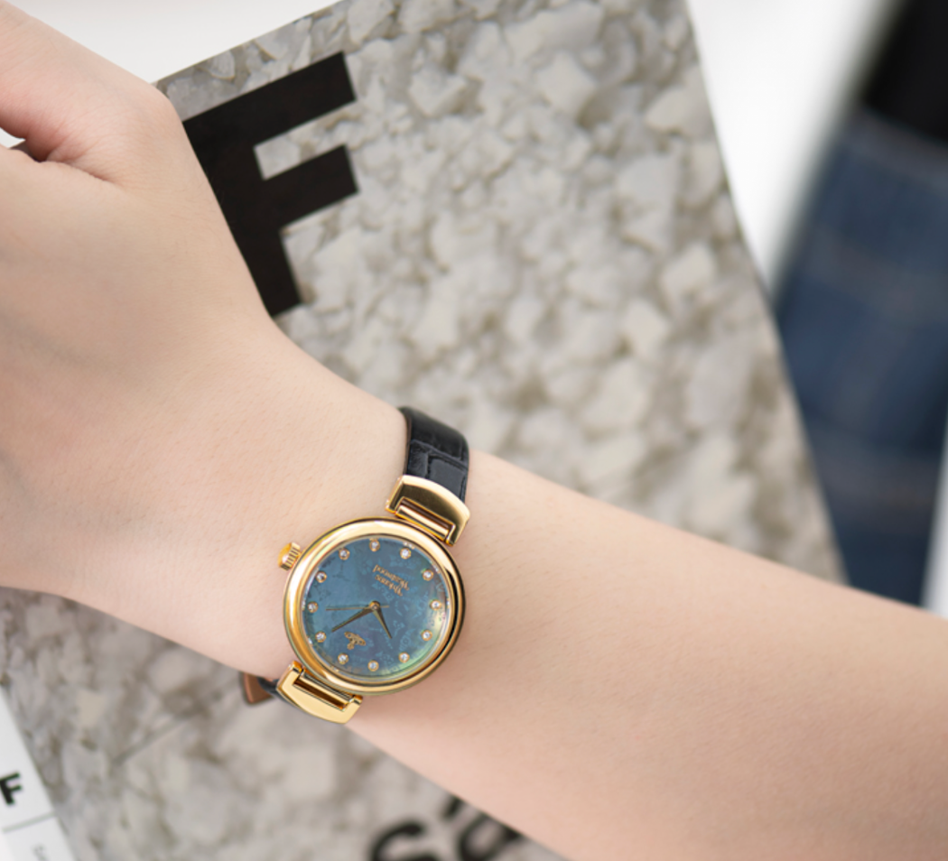  Đồng Hồ Nữ Vivienne Westwood Hampton 'Mother of Pearl' 