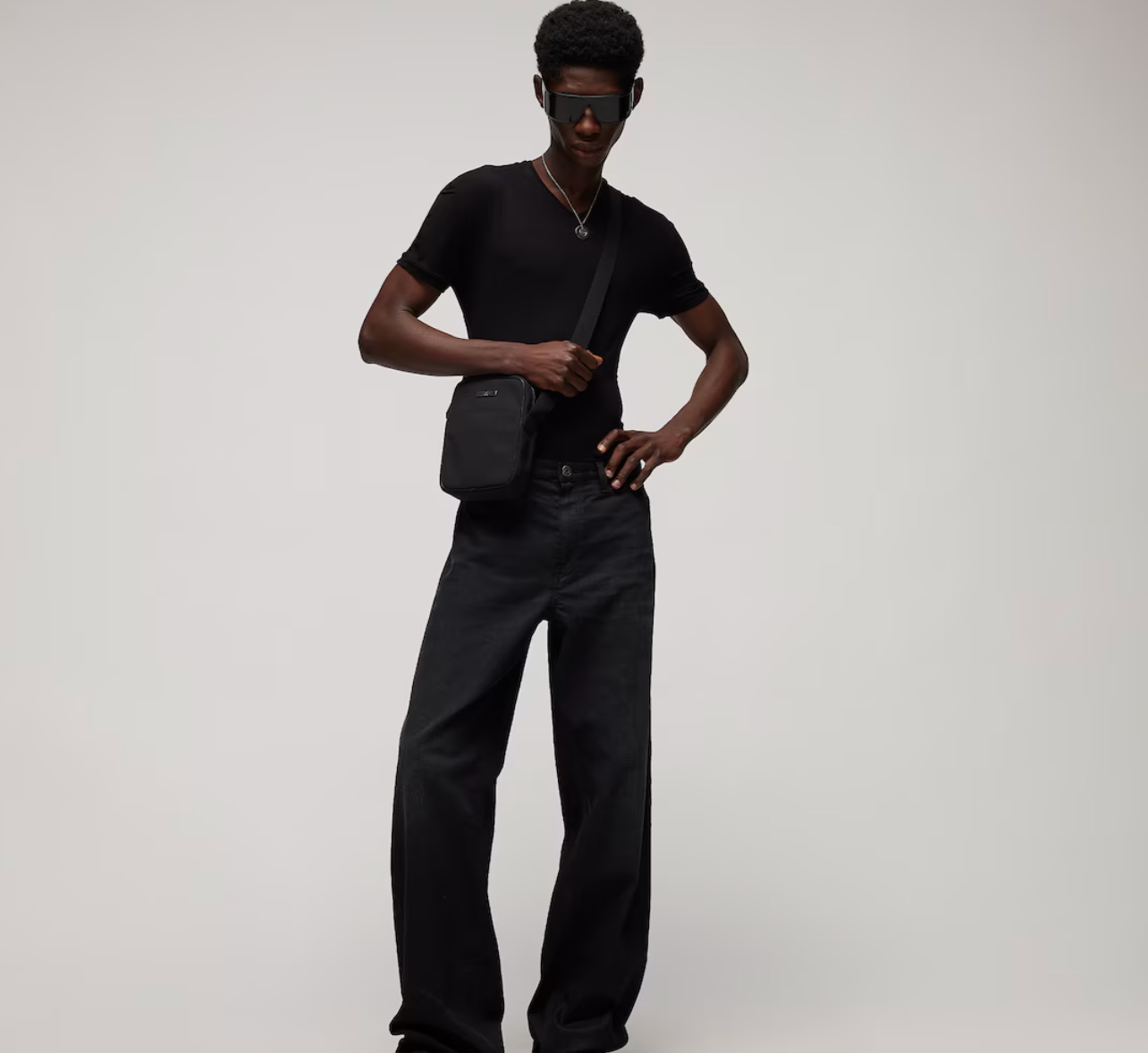  Túi Gucci Tag Small Crossbody Bag 'Black' 