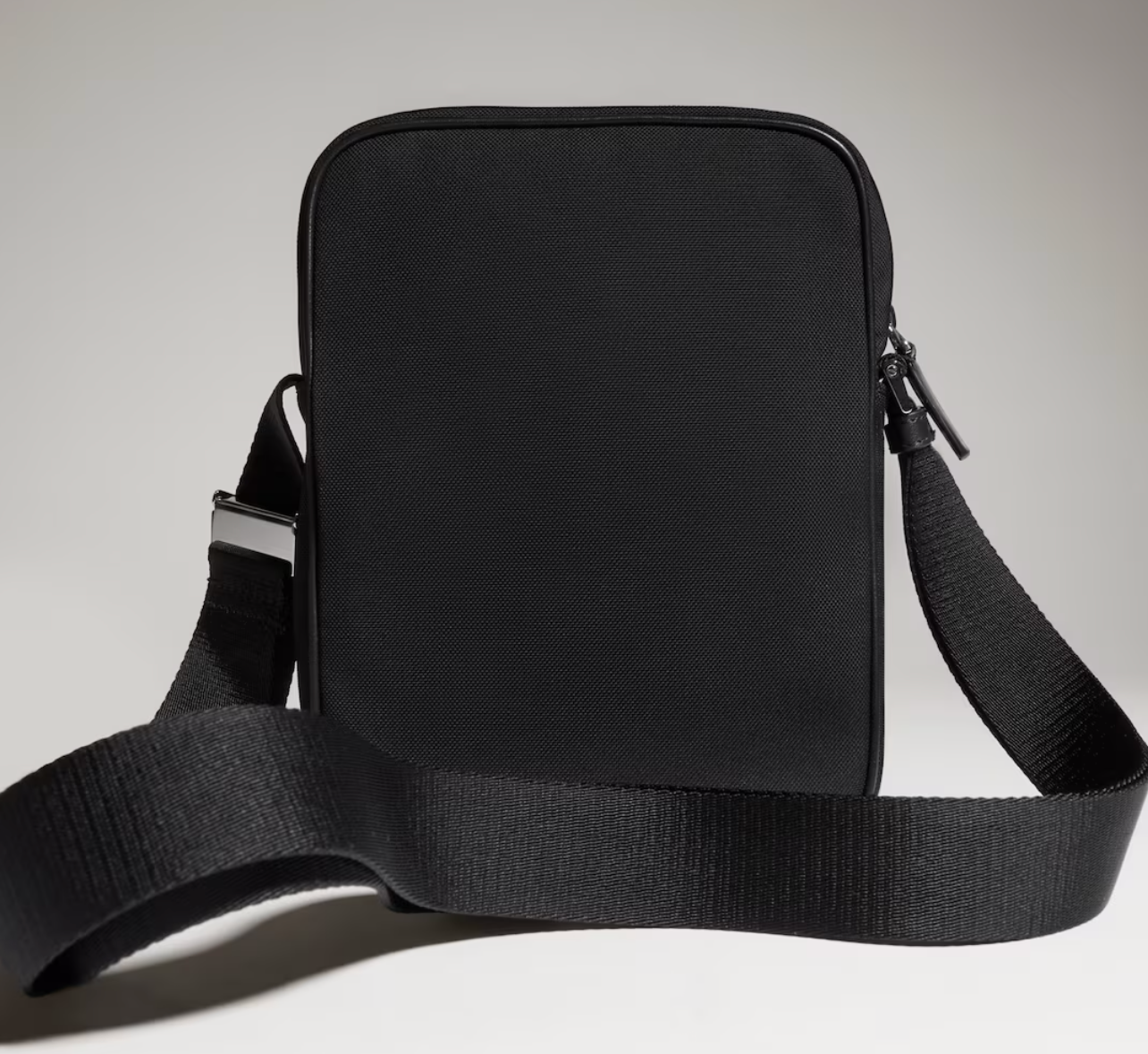  Túi Gucci Tag Small Crossbody Bag 'Black' 