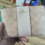  Ví Coach Leather Pouch 'Chalk' 