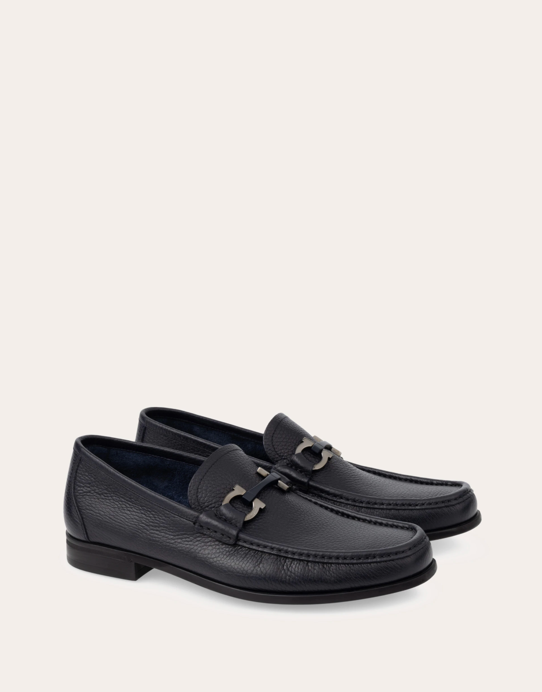  Giày Nam Salvatore Ferragamo Gancini Ornament Loafer 'Black' 