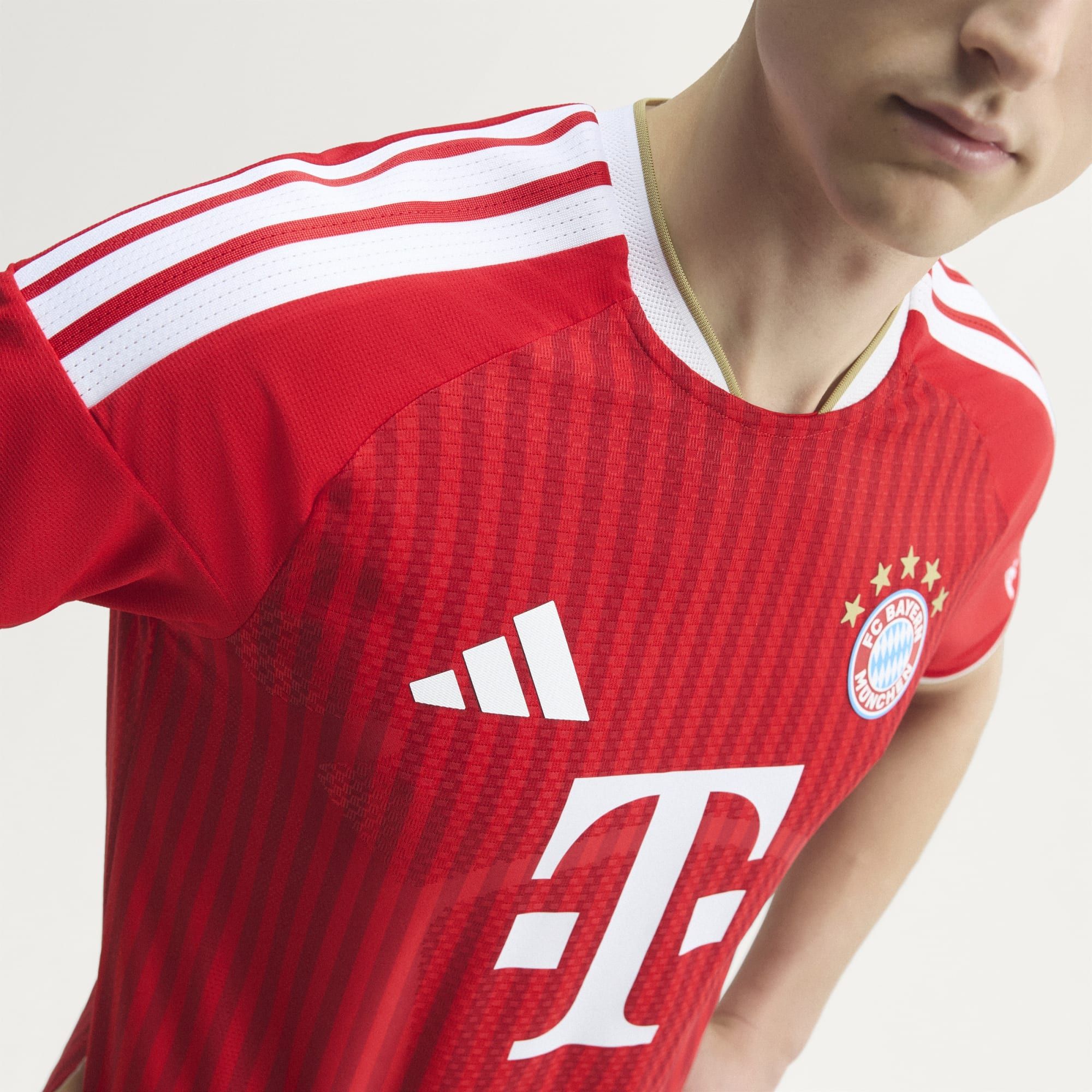  Áo Adidas FC Bayern 26/27 Home Authentic Jersey 