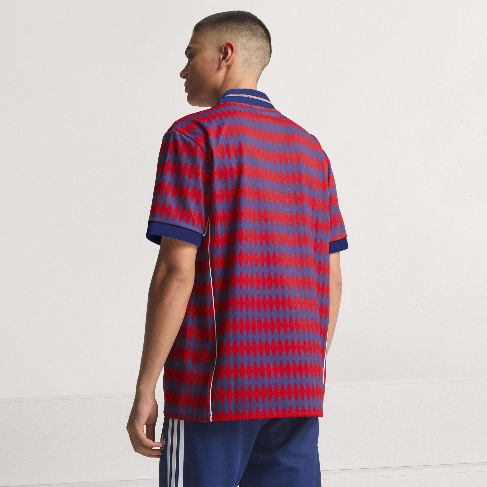  Áo Adidas FC Bayern Munich LFSTLR Jersey 