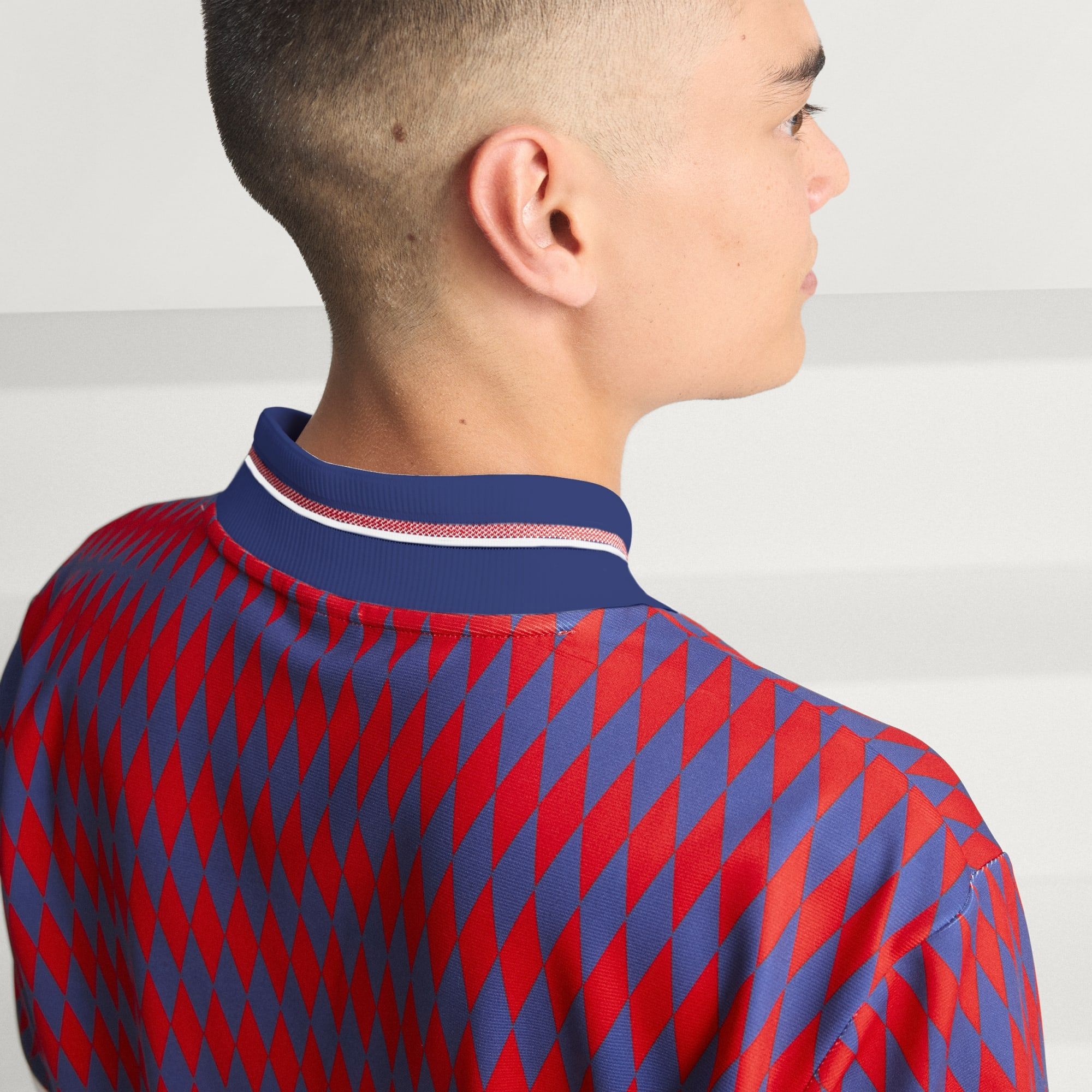 Áo Adidas FC Bayern Munich LFSTLR Jersey 