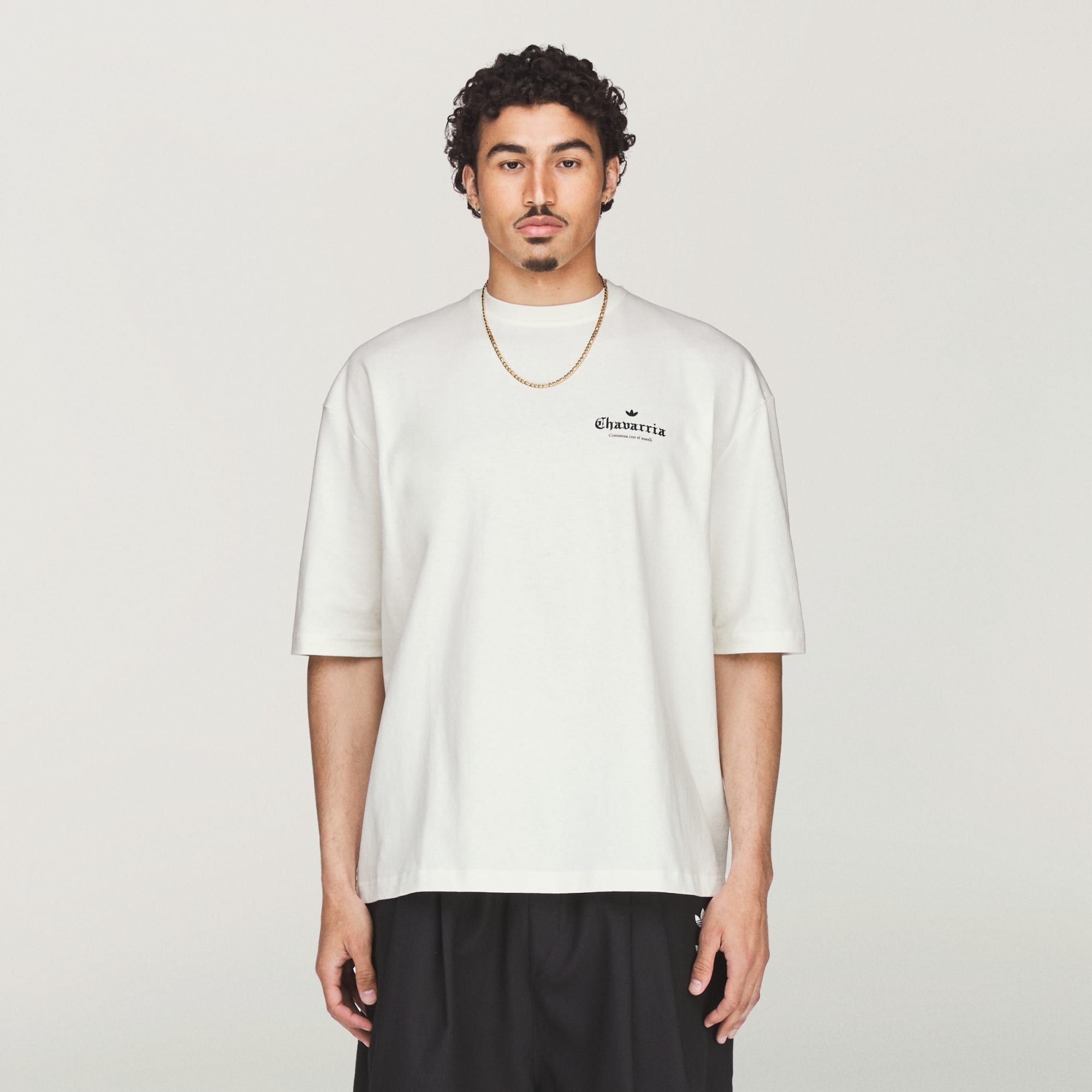  Áo Adidas T-Shirt With Chavarria Print 
