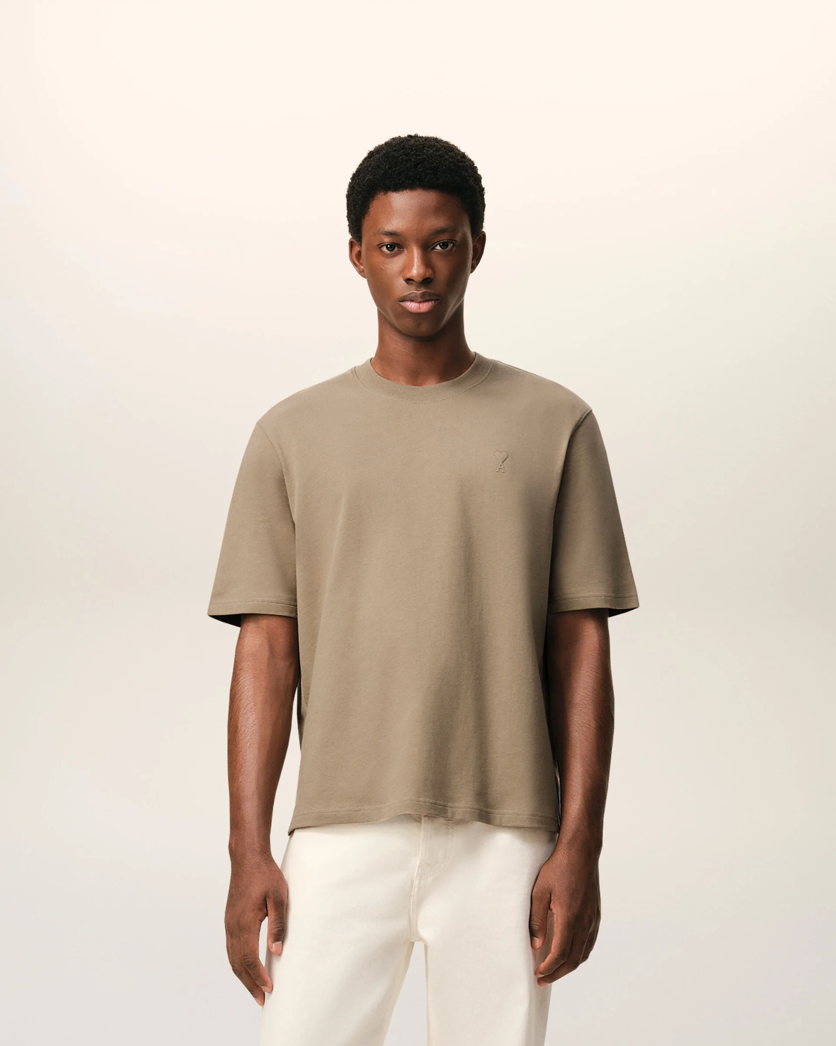  Áo Ami De Coeur Embossed T-shirt 'Beige' 