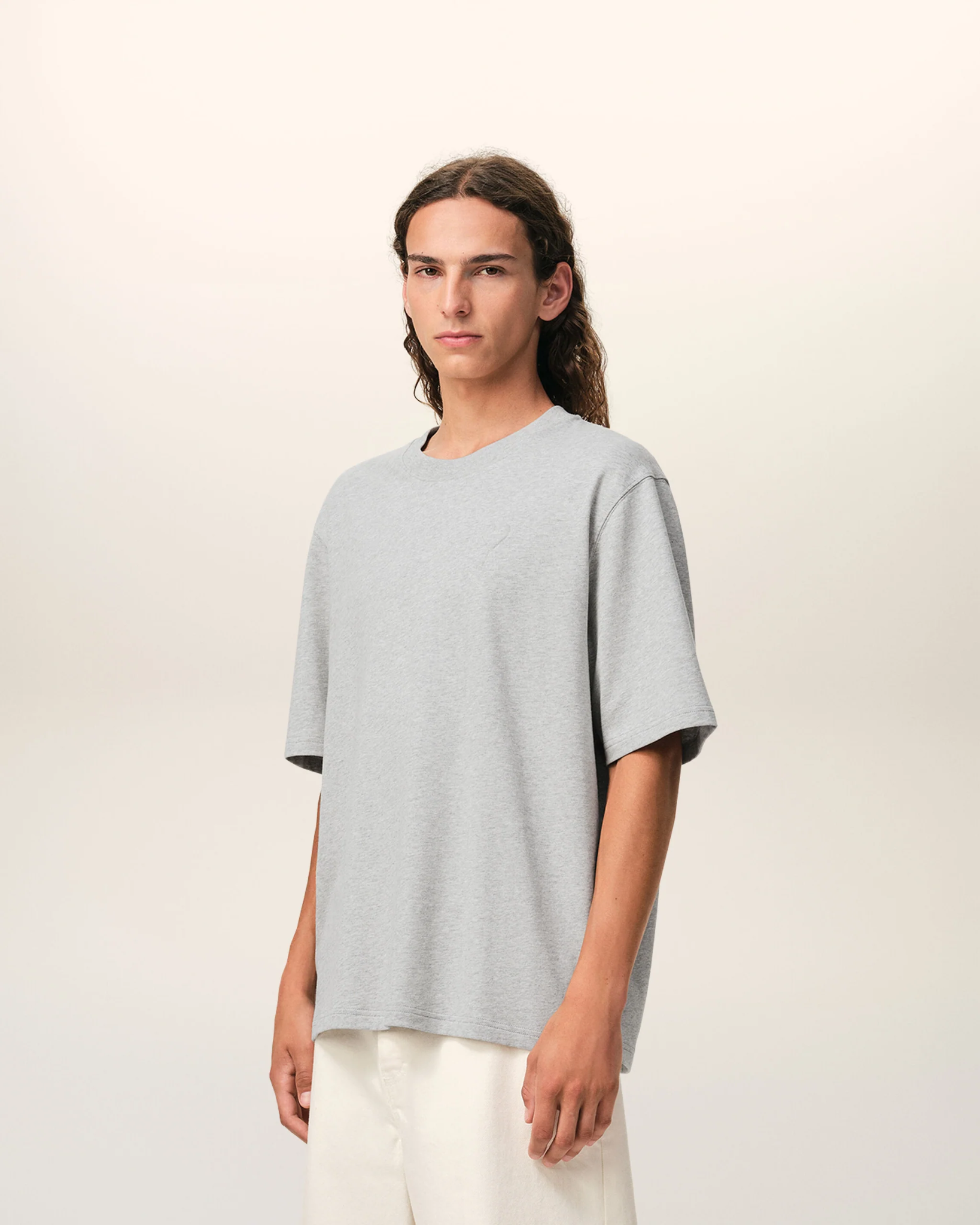  Áo Ami De Coeur Embossed T-shirt 'Grey' 