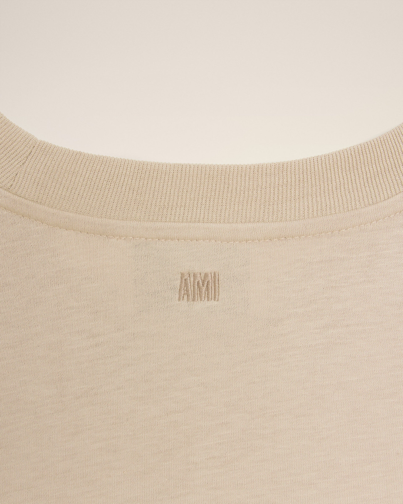 Áo Ami De Coeur T-shirt 'Beige' 