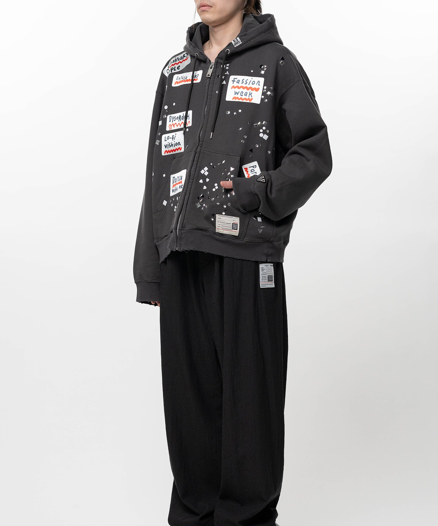  Áo Maison Mihara Yasuhiro Embellished Sticker 'Black' 