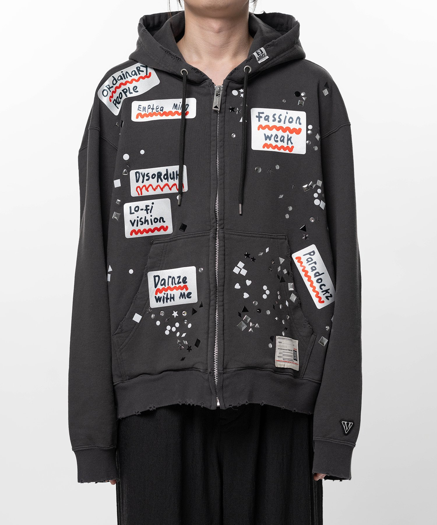  Áo Maison Mihara Yasuhiro Embellished Sticker 'Black' 