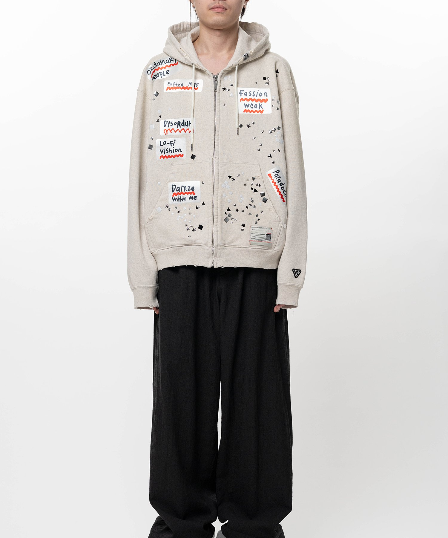  Áo Maison Mihara Yasuhiro Embellished Sticker 'White' 