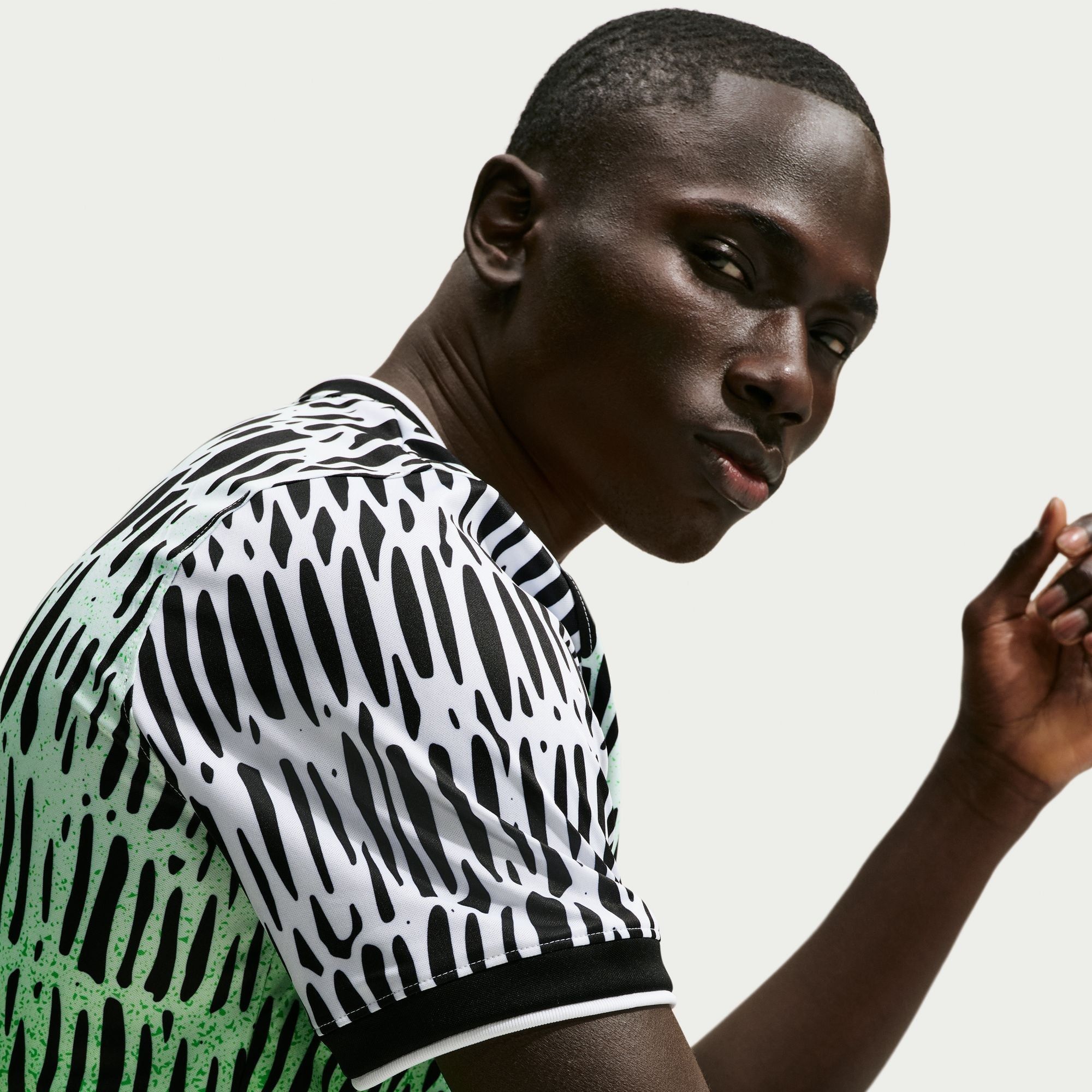  Áo Nike x Nigeria x Slawn Academy Pro Short-Sleeve Top 