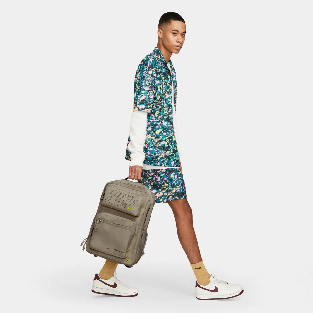  Balo Nike Utility Speed Graphic 27L 'Brown' 