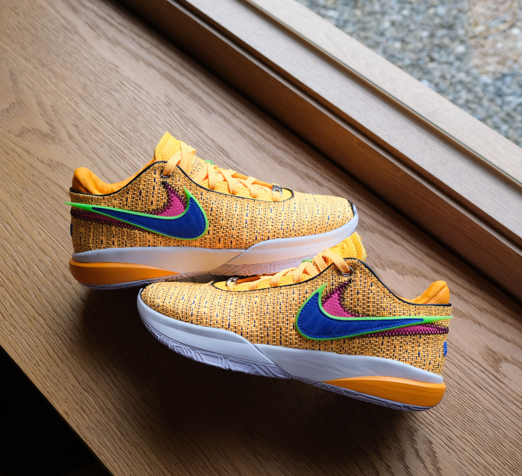  Giày Nike LeBron 20 ‘Laser Orange’ 
