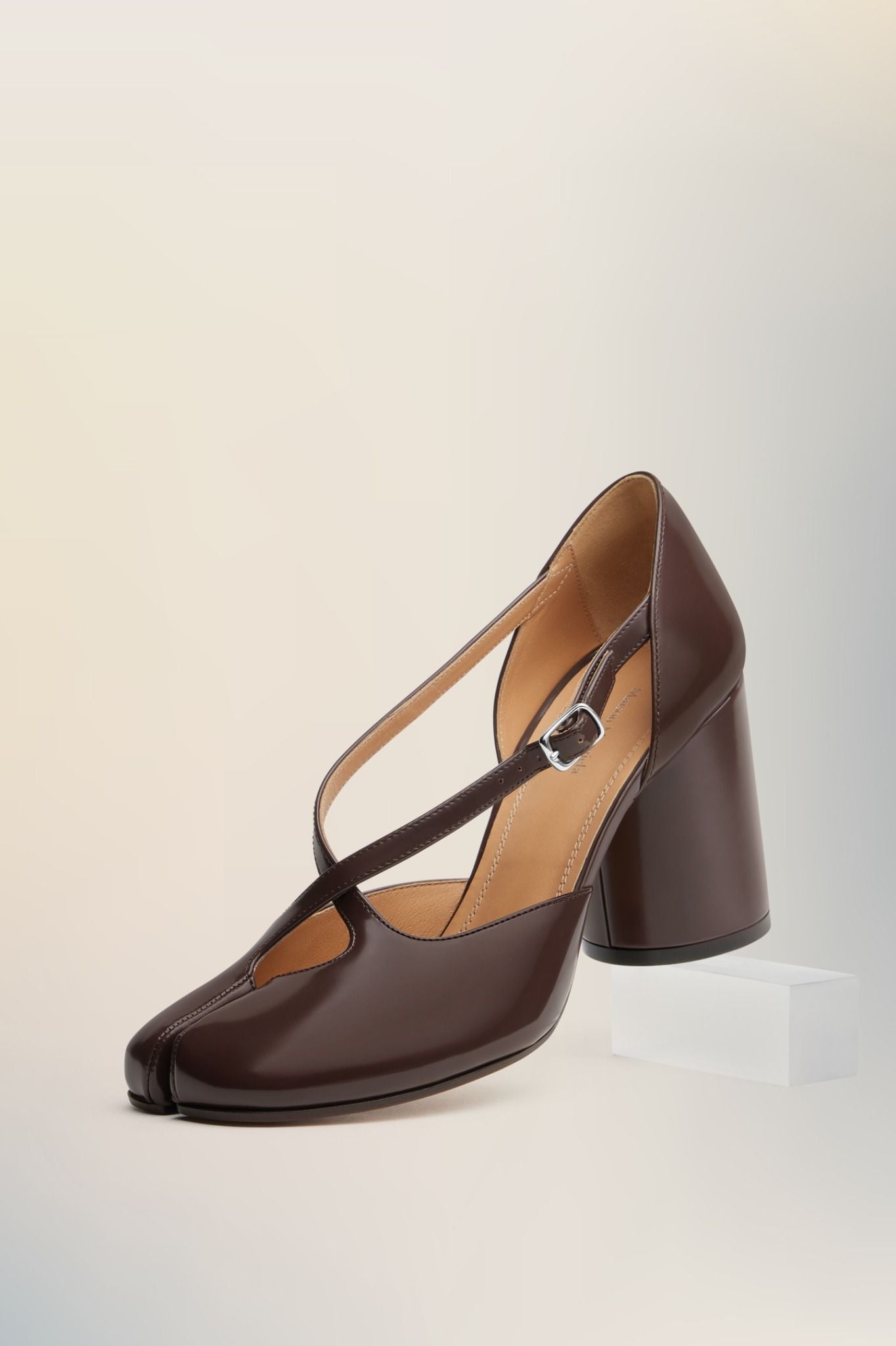  Giày Nữ Maison Margiela Tabi Décolleté 'Brown' 