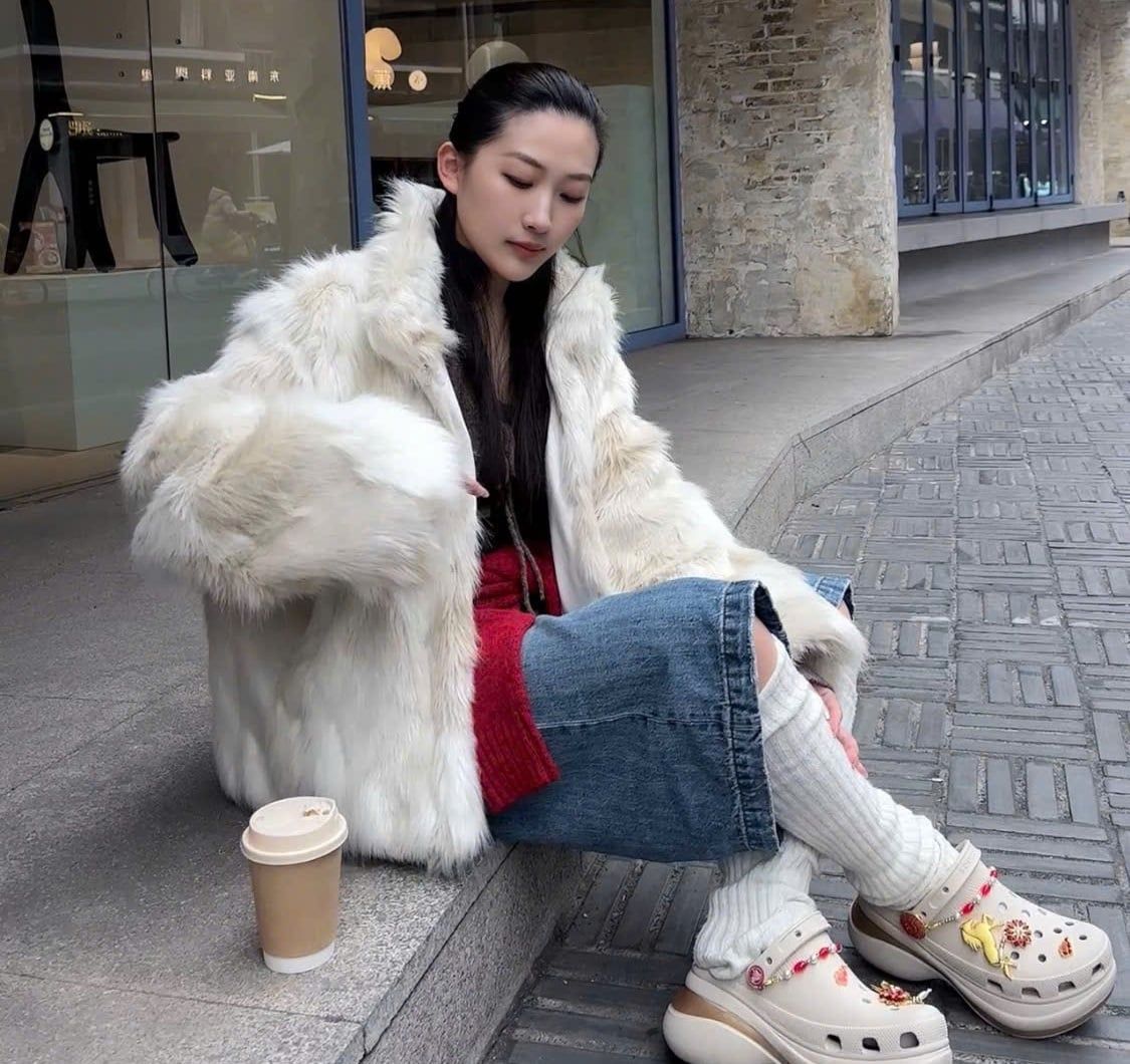  Dép Crocs Bae Crimson Gallop 'Frappé' 