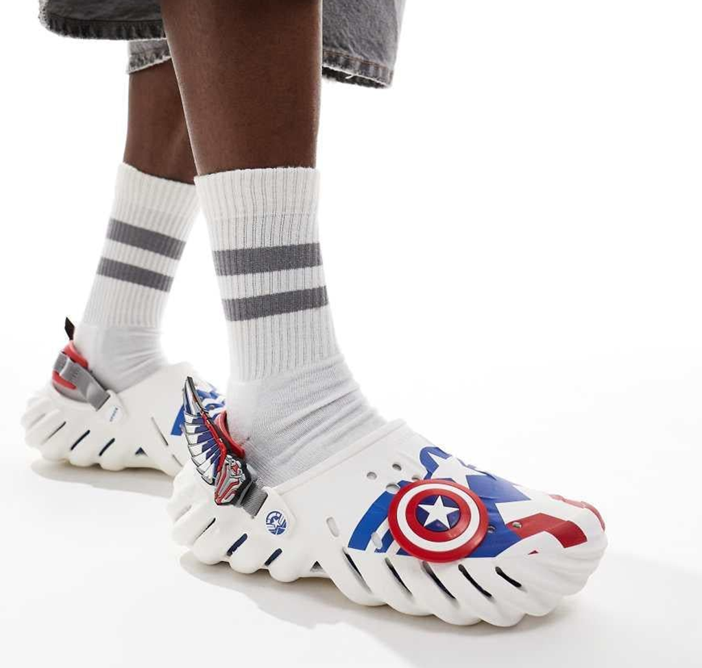  Dép Crocs Echo Clog x Marvel ‘Captain America’ 