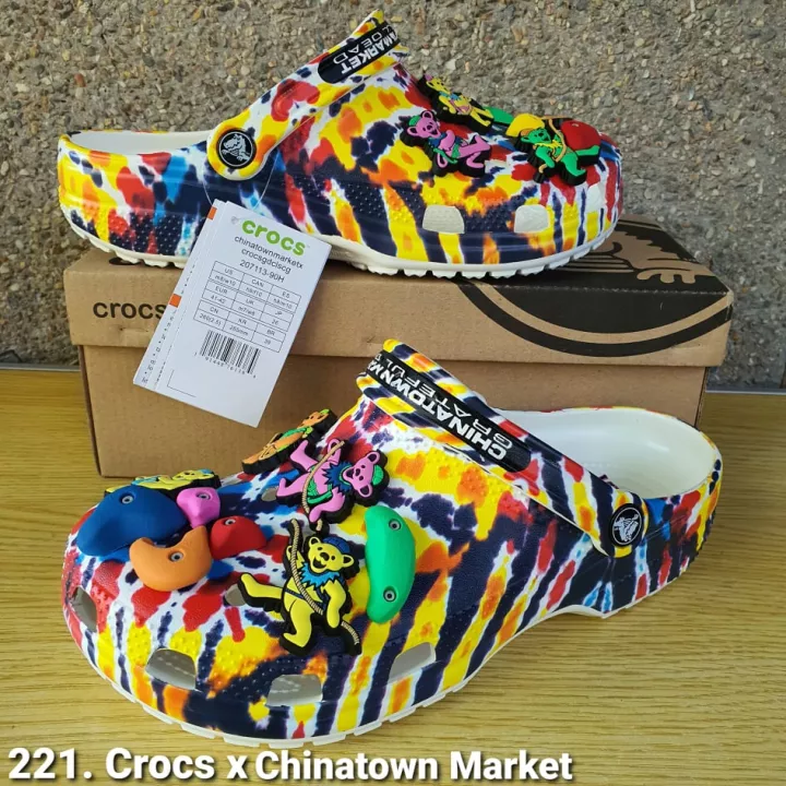 Dép Crocs Grateful Dead x Chinatown Market x Clog ‘Tie Dye’ 