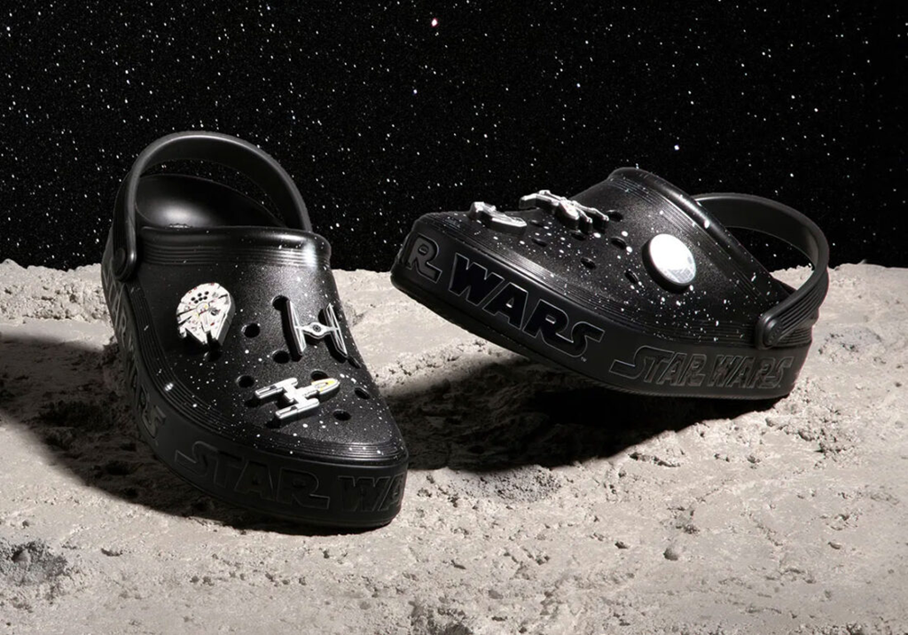  Dép Crocs Off Court Clog ‘Star Wars The Galaxy’ 