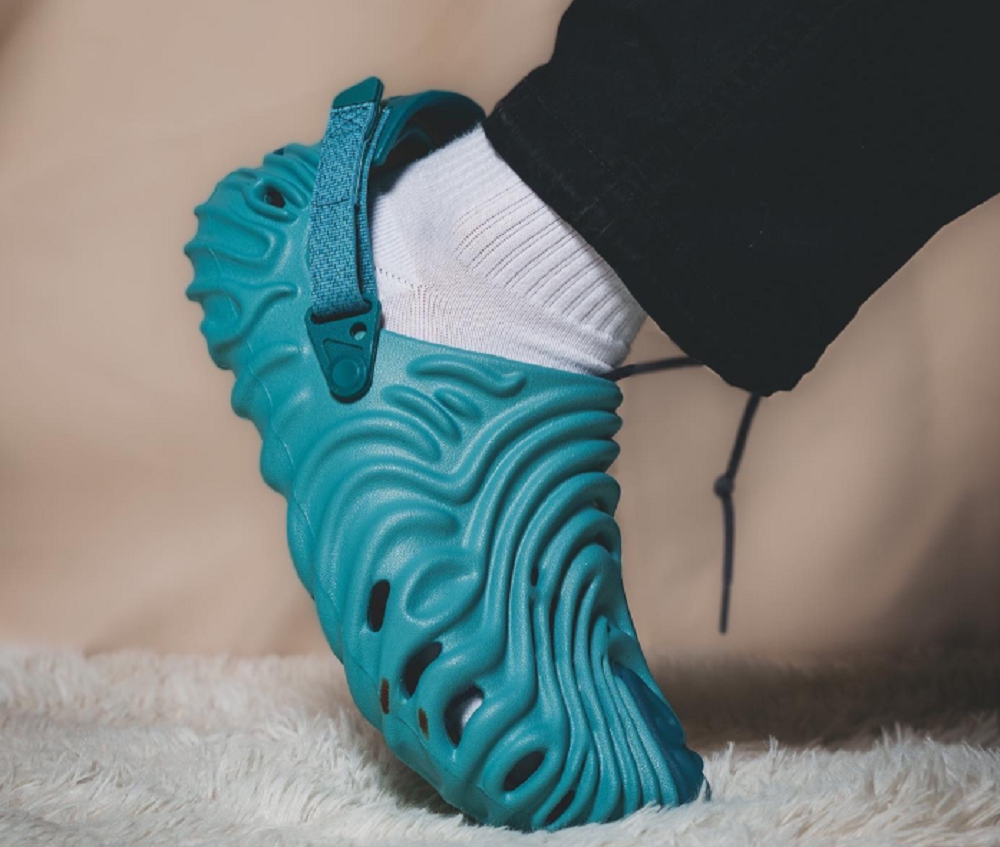  Dép Crocs Pollex Clog x Salehe Bembury ‘Tide’ 