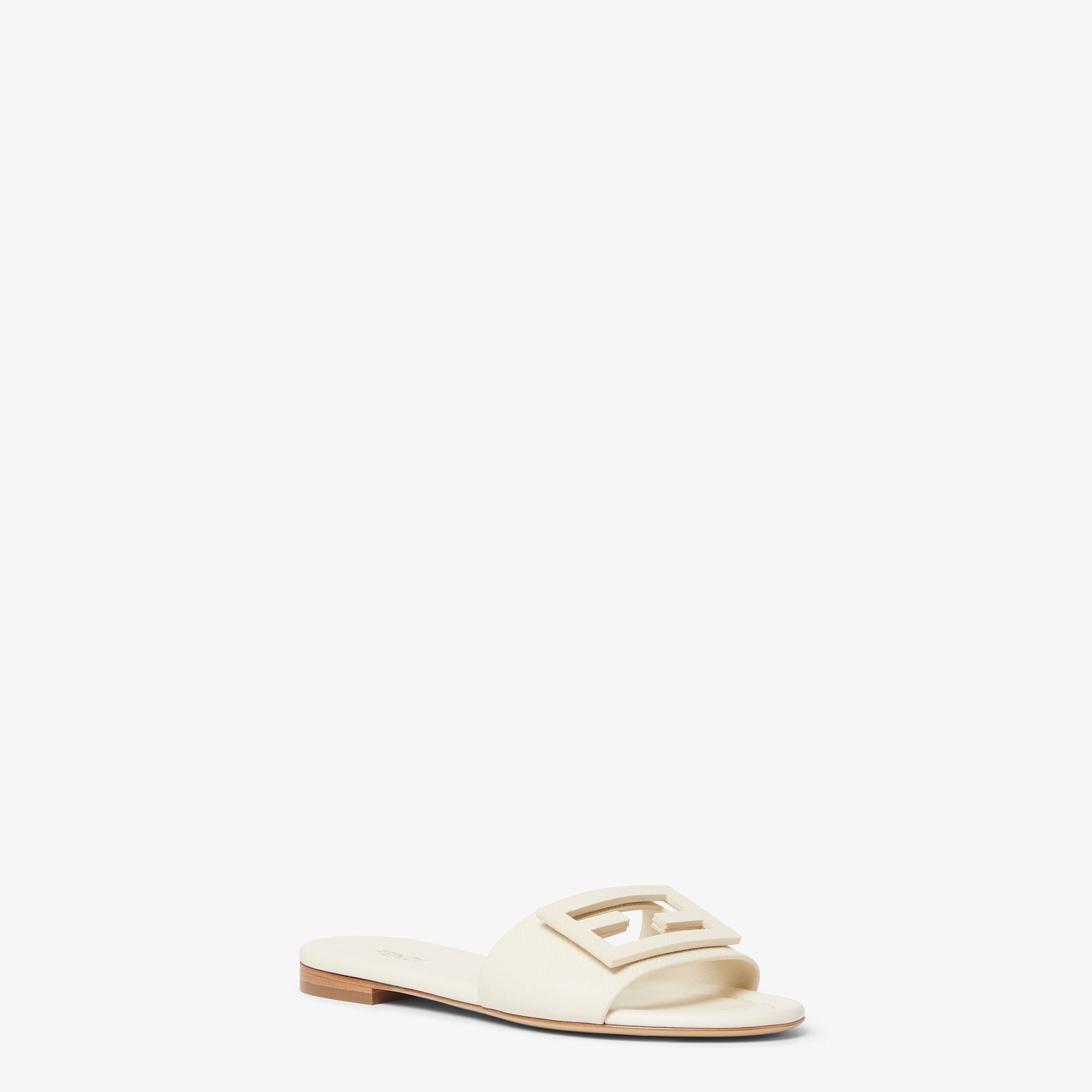  Dép Nữ Fendi Tube 'Beige' 