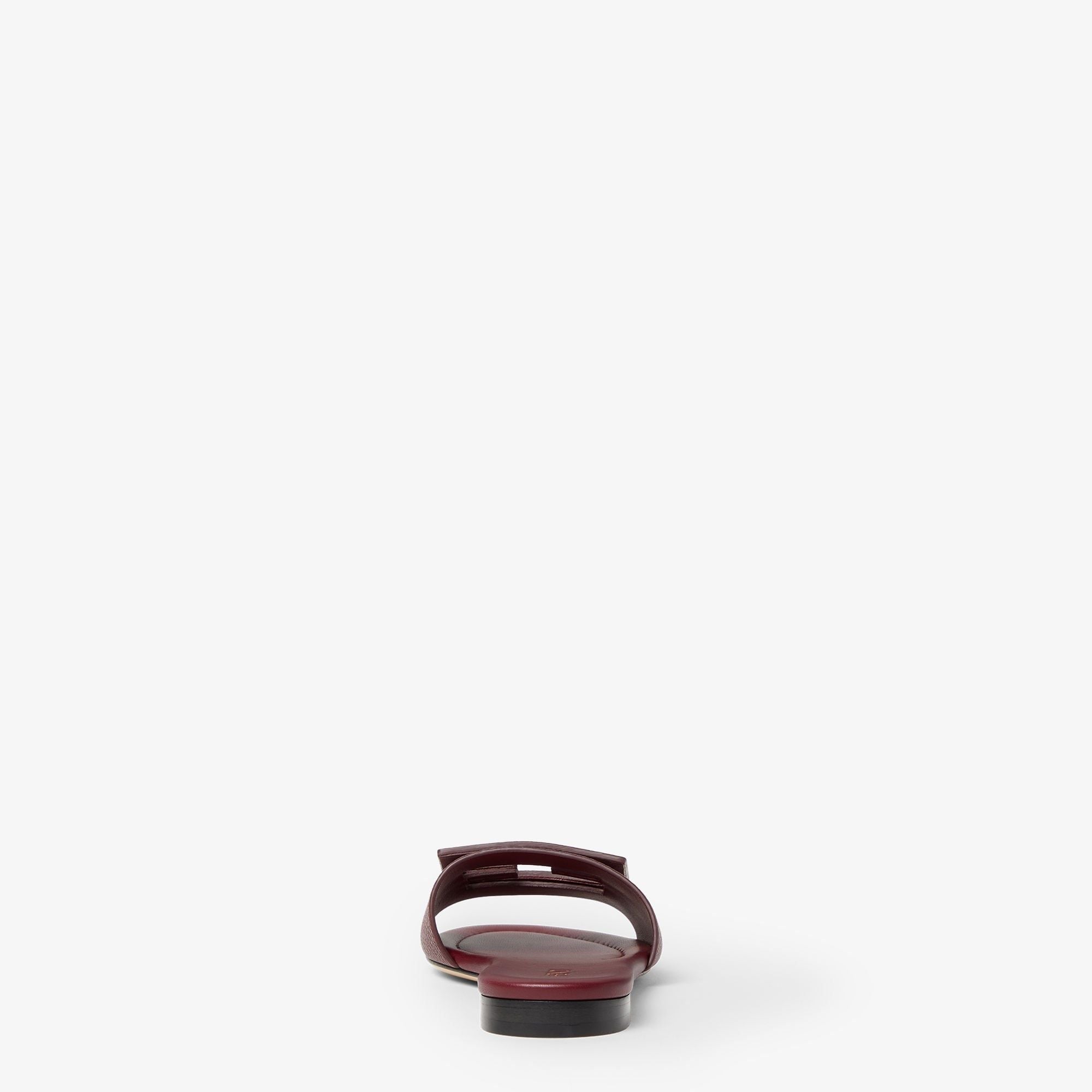  Dép Nữ Fendi Tube 'Burgundy' 