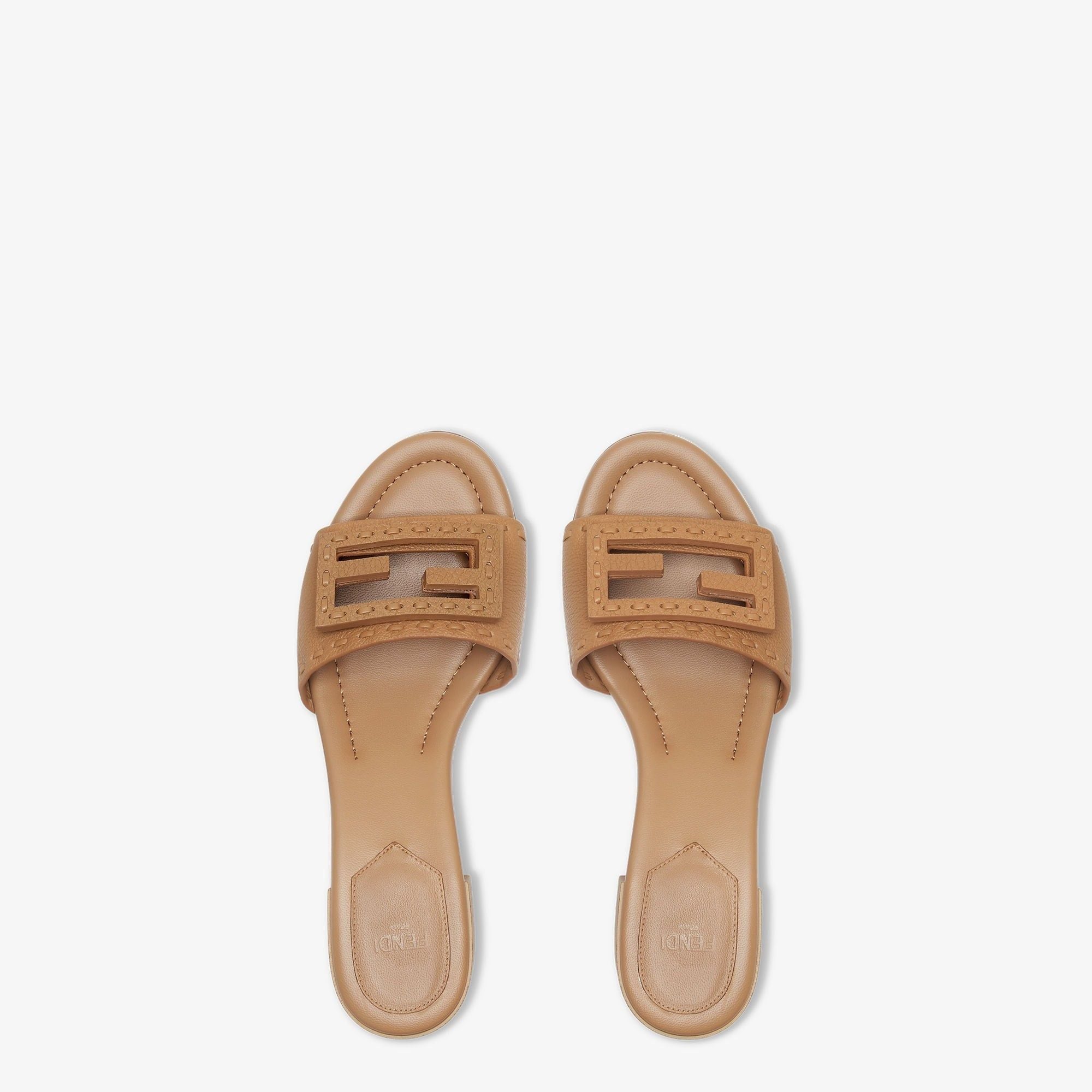  Dép Nữ Fendi Tube Medium Heeled Slides 'Brown' 