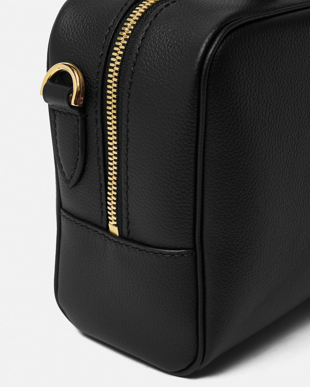  Túi Nữ Versace La Medusa Boston Bag 'Black' 