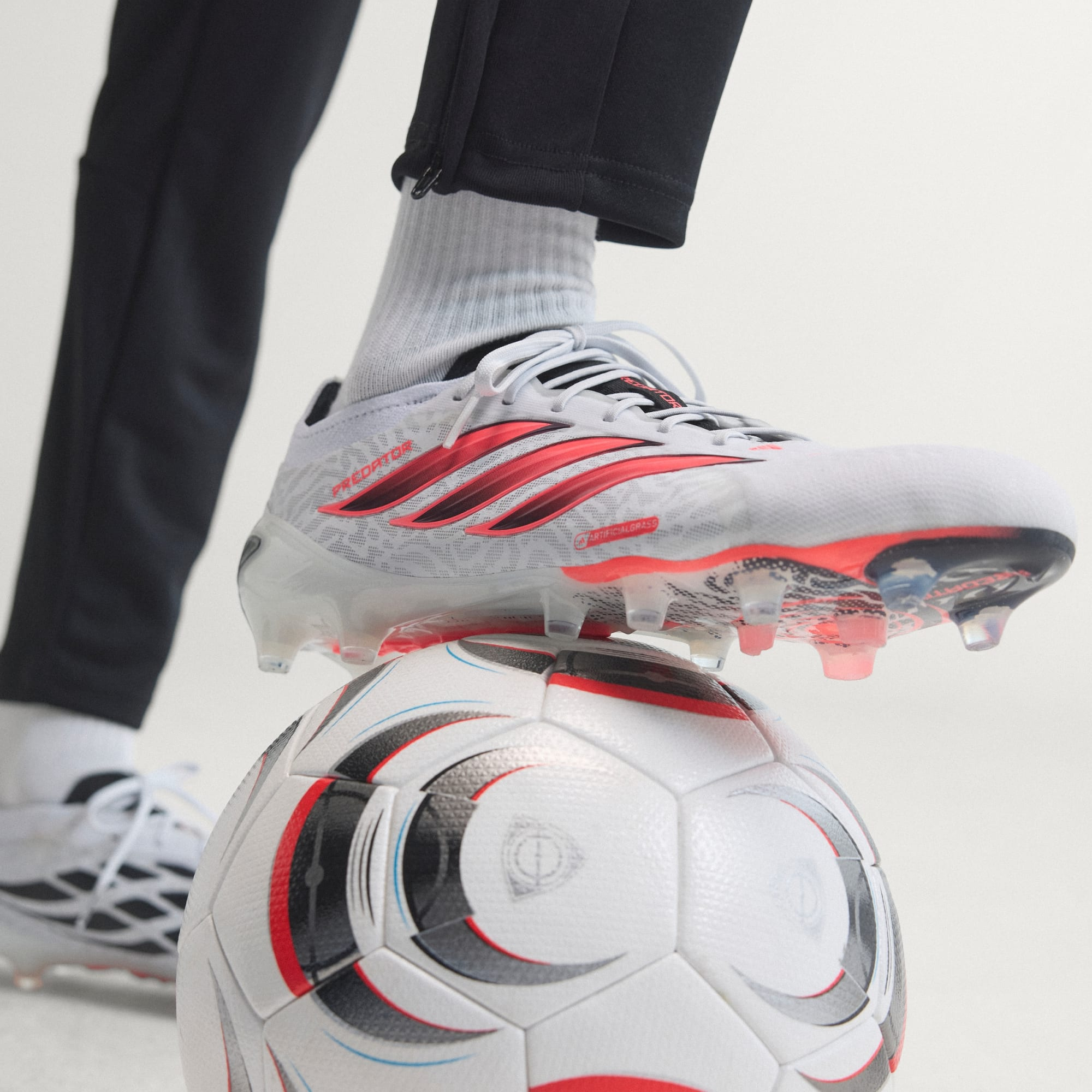  Giày Adidas Predator Elite Artificial 'Cloud White' 